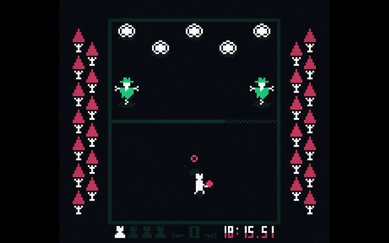 An arcade tennis court. The lower half shows the player, the upper half shows 2 scarecrows and 5 symbols. 